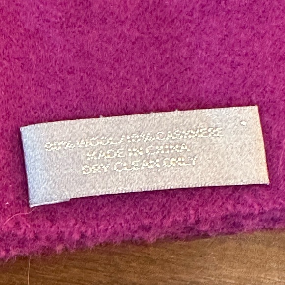 2019 Coach Fuchsia Cashmere Blend Fringe Muffler Scarf